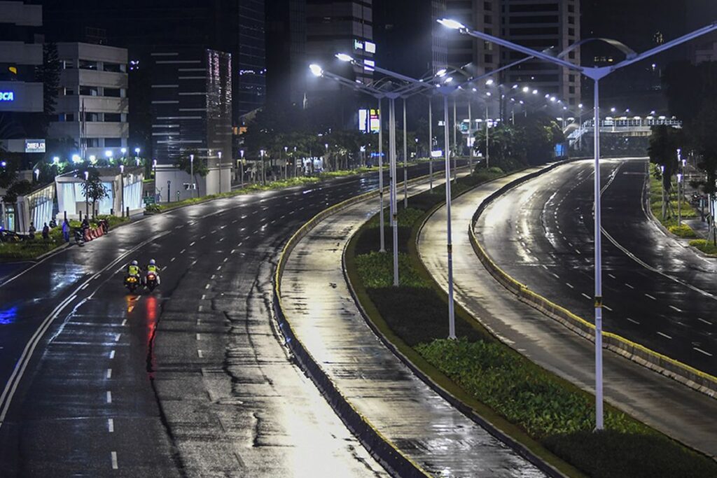 Uji Coba Car Free Night Jakarta Batal Digelar