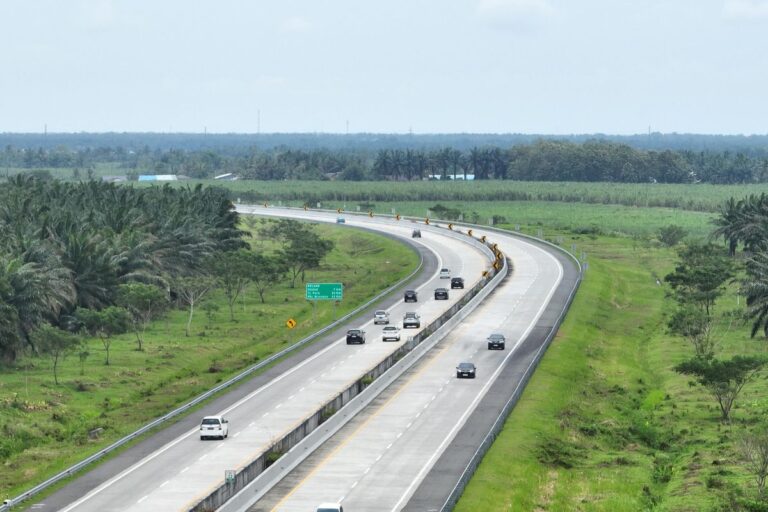 Benarkah Jalan Tol Bukan Jalan Bebas Hambatan?