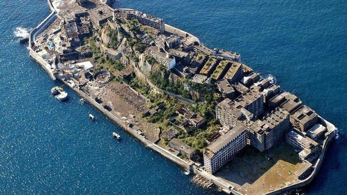 Sisa Reruntuhan Pulau Hashima, Saksi Bisu Kerja Paksa di Jepang