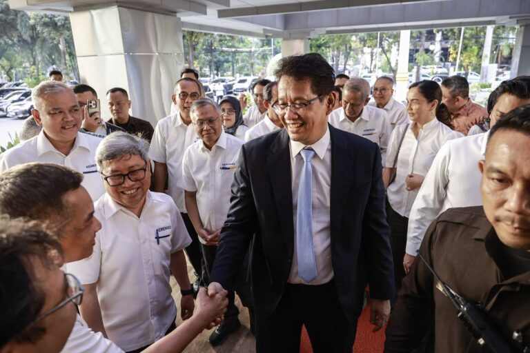 Menuju Ekonomi 8 Persen: Memutar Mesin Baru Pertumbuhan