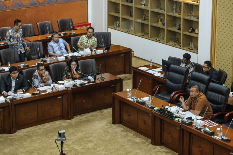 Pengesahan Revisi UU BUMN, Menteri dan Wakil Menteri Dilarang Rangkap Posisi