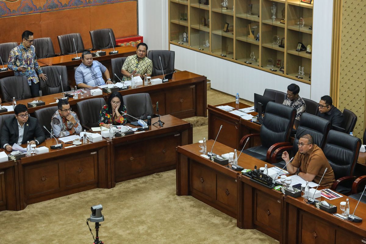 Pengesahan Revisi UU BUMN, Menteri dan Wakil Menteri Dilarang Rangkap Posisi